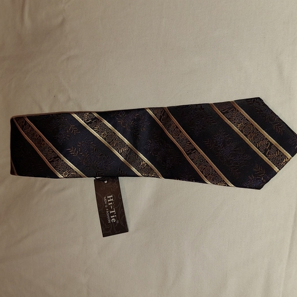 100% Silk Neck Tie  New With Tags - Picture 1 of 7